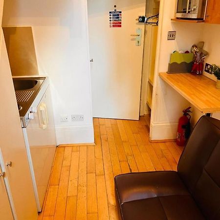 F10- Mezzanine 1St Floor Flat Fits 3 Near Paddington Lägenhet London Exteriör bild